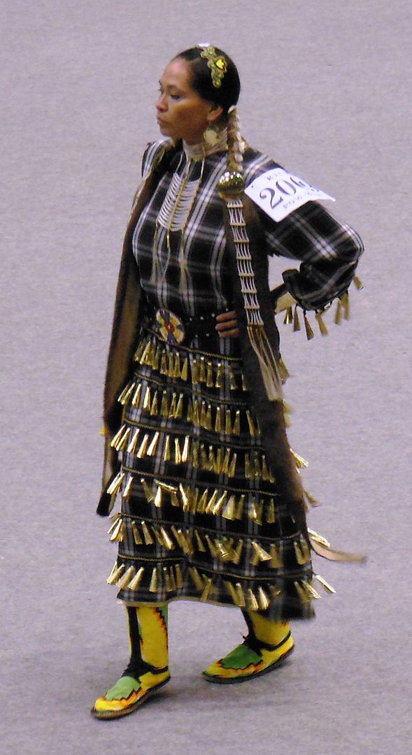 Powwow 101 Women's Jingle Dress (Photo Diary)